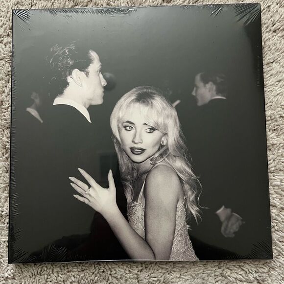 Lot of 2: Sabrina Carpenter Man's Best Friend 2DC ALT Cover Vinyls And SIGNED CD - Picture 4 of 16